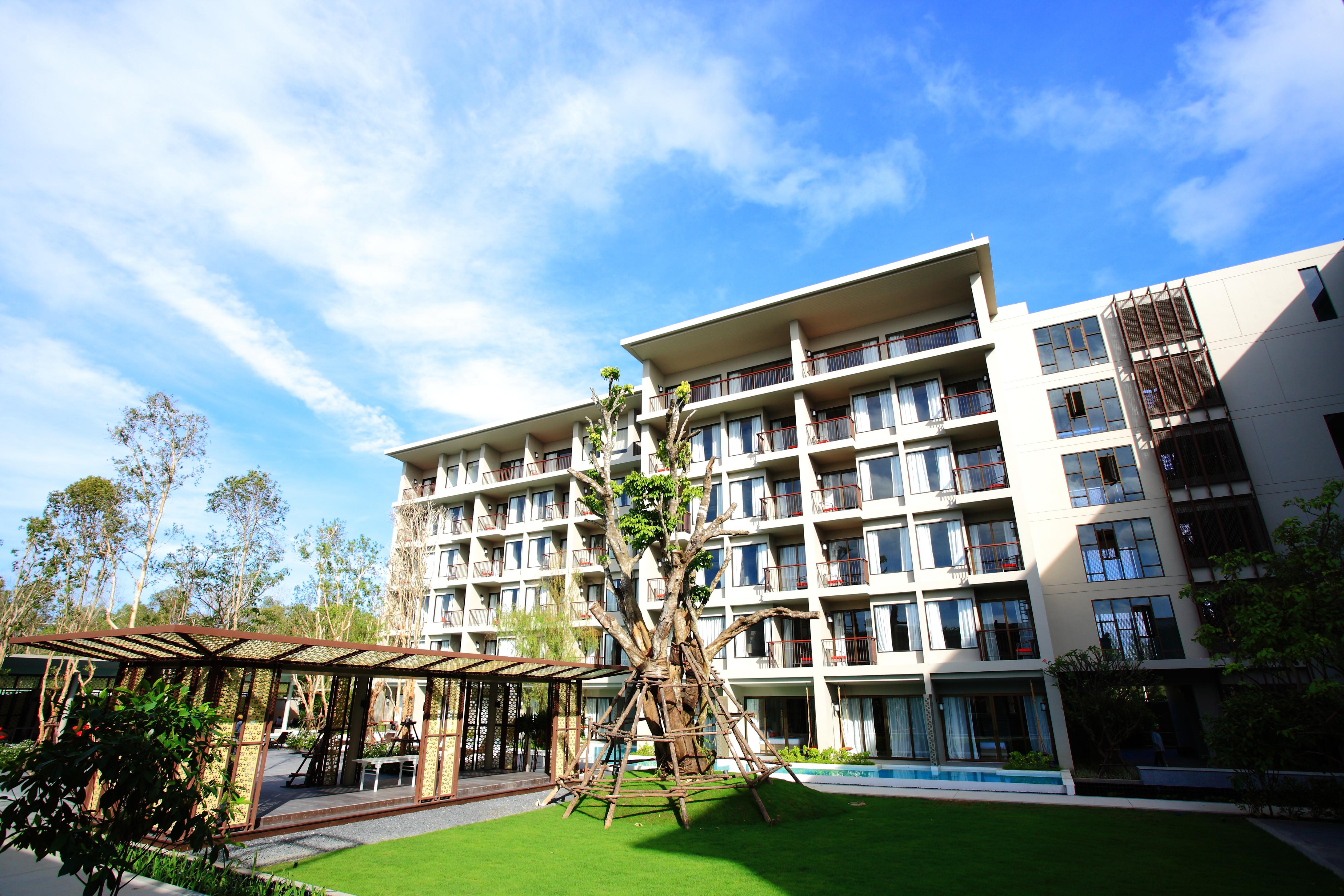 Proud Phuket, Naiyang Beach Eksteriør bilde